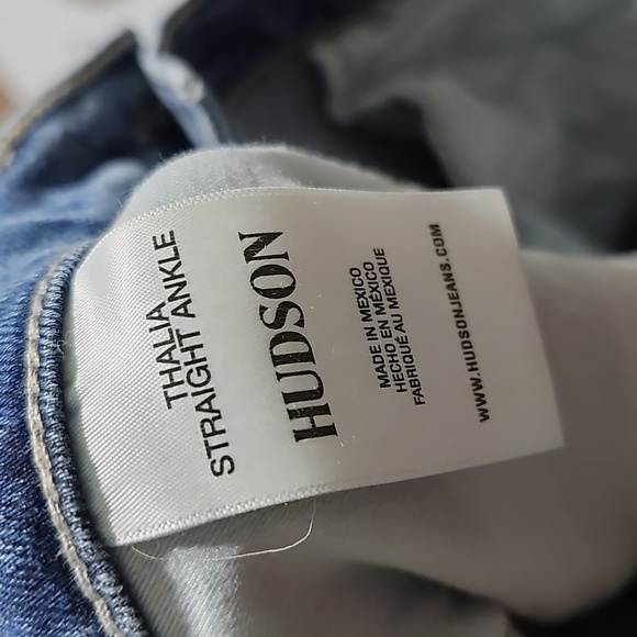 Hudson Thalia Distressed Straight Ankle Raw Hem Jeans Size 27 NWT - Picture 4 of 9